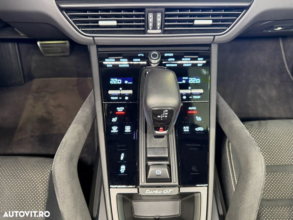 Porsche Cayenne Coupe - 27