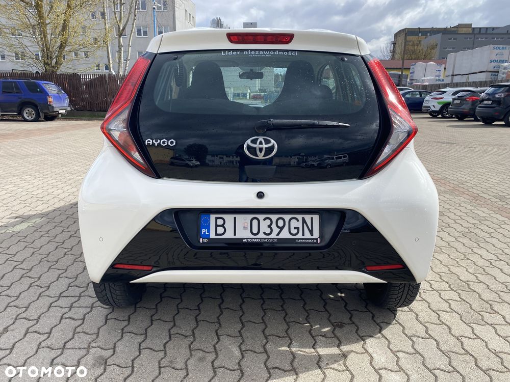 Toyota Aygo 1.0 VVT-i Color Edition - 11
