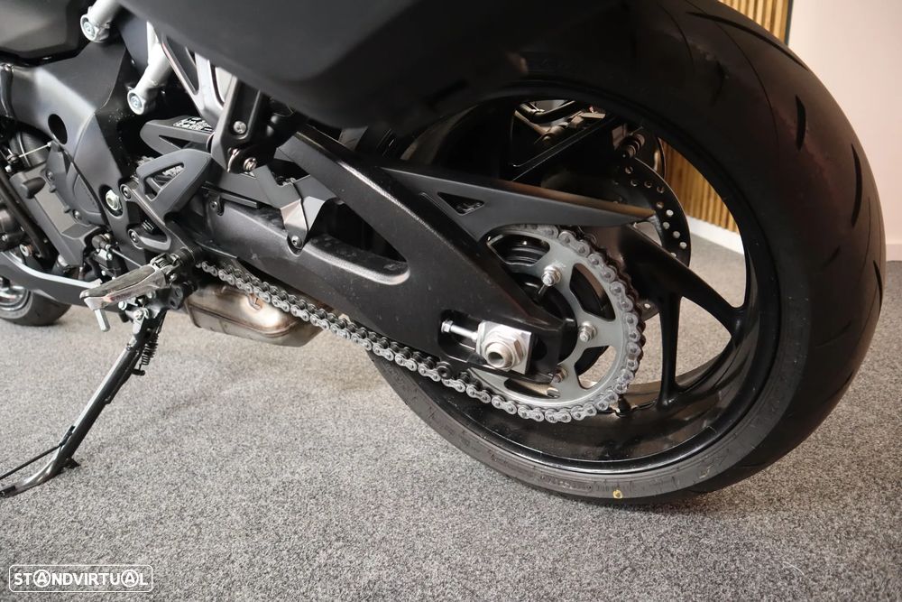 Suzuki GSX GSX 1000 GX - 16