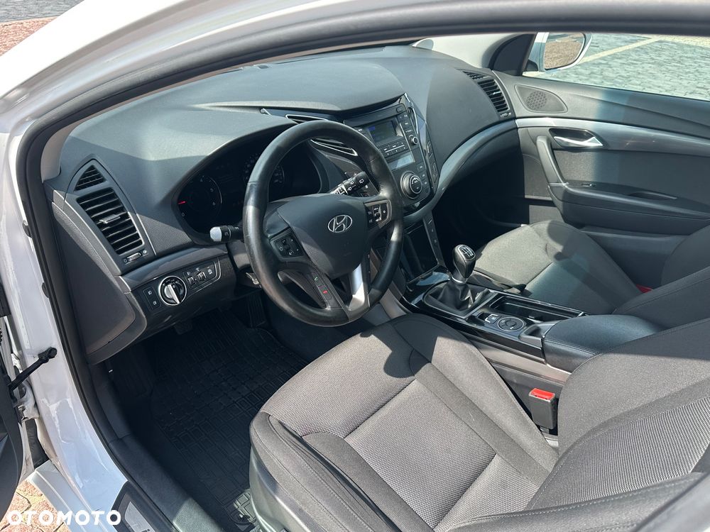 Hyundai i40 Kombi blue 1.7 CRDi Style - 5