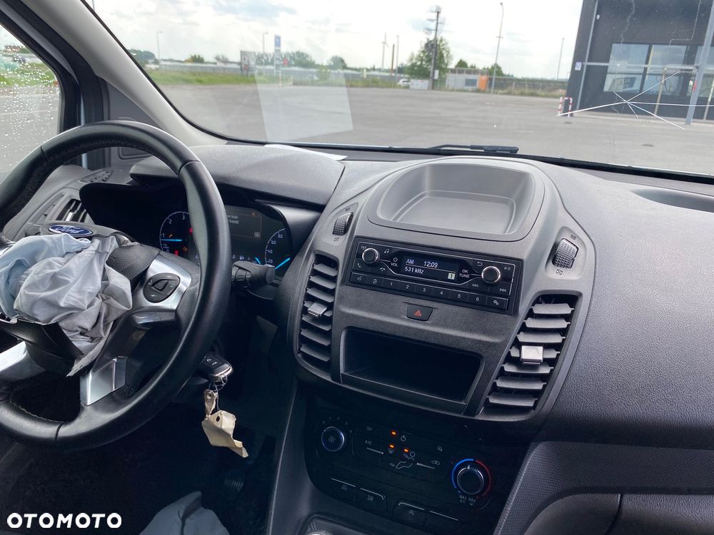 Ford Transit Connect - 10
