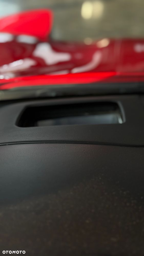 Chevrolet Corvette - 25