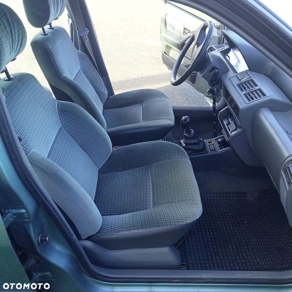 Renault Clio - 9