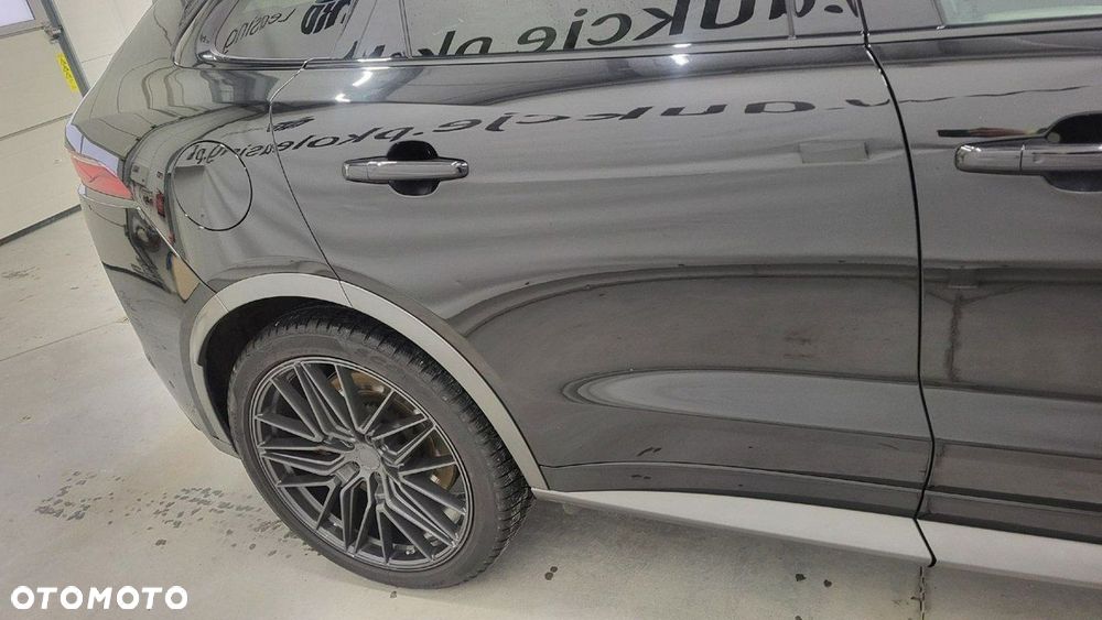 Jaguar F-Pace 5.0 V8 P550 AWD SVR - 5