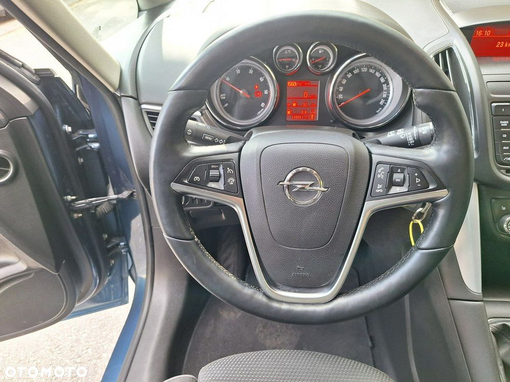 Opel Zafira - 11