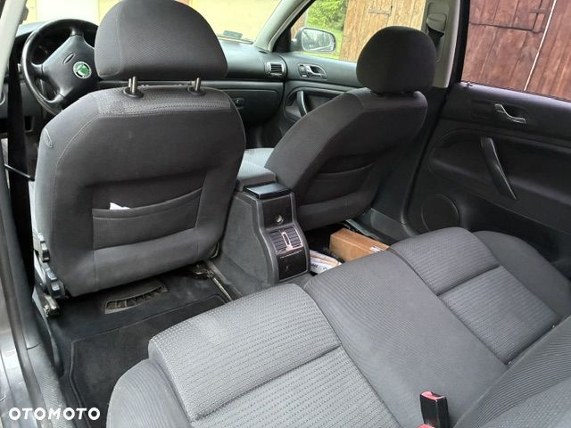 Skoda Superb 1.8 Turbo - 12