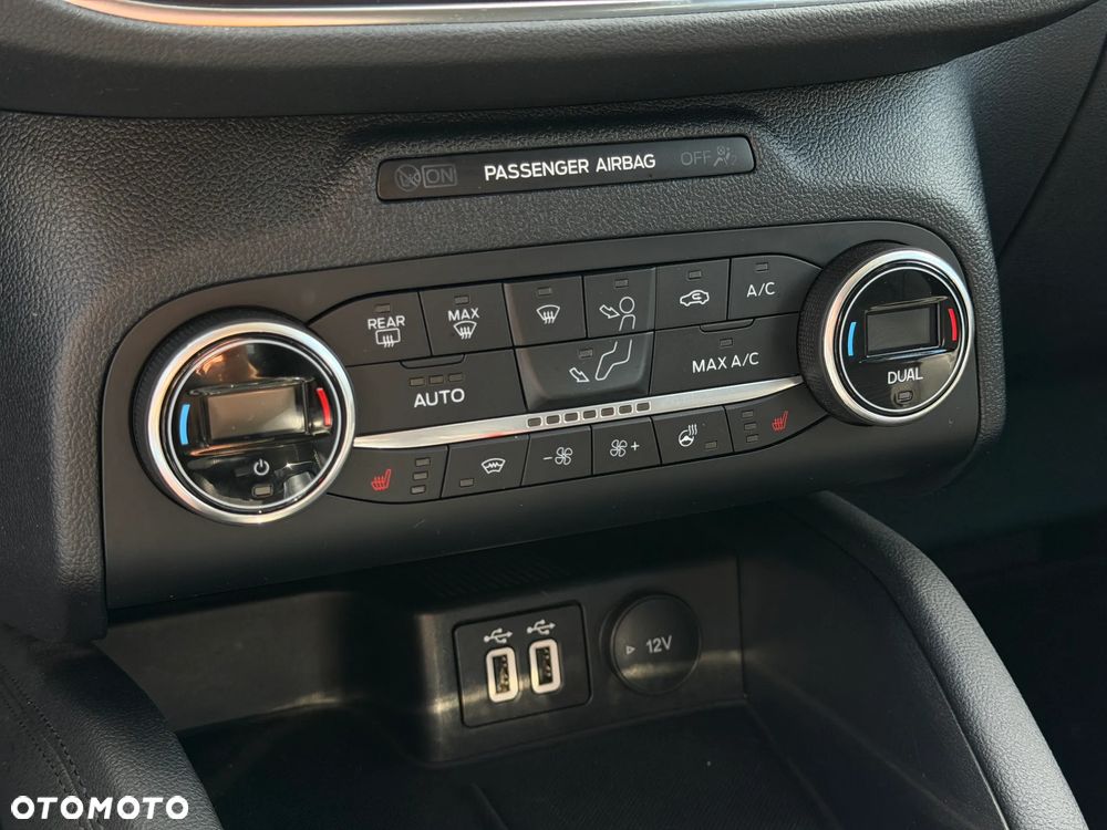 Ford Kuga 1.5 EcoBoost FWD Titanium - 20