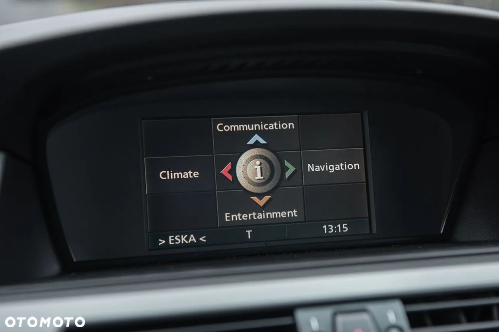 BMW Seria 5 525i - 23