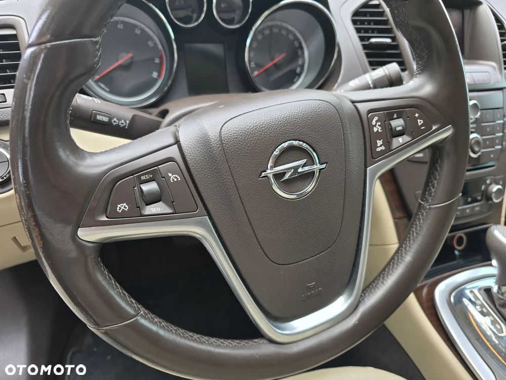 Opel Insignia - 11