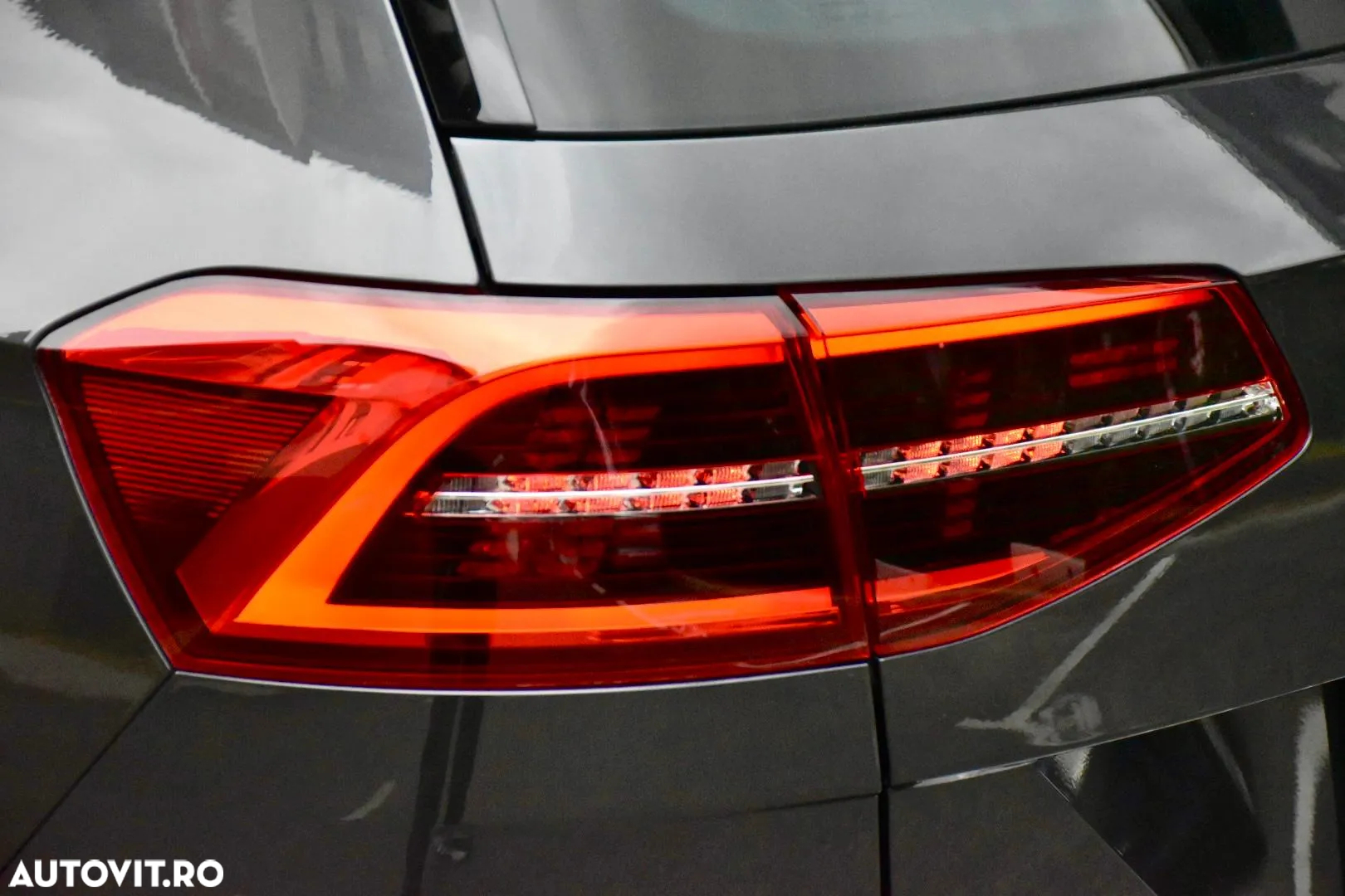 Volkswagen Passat Variant 2.0 TDI SCR DSG BlueMotion Highline - 17