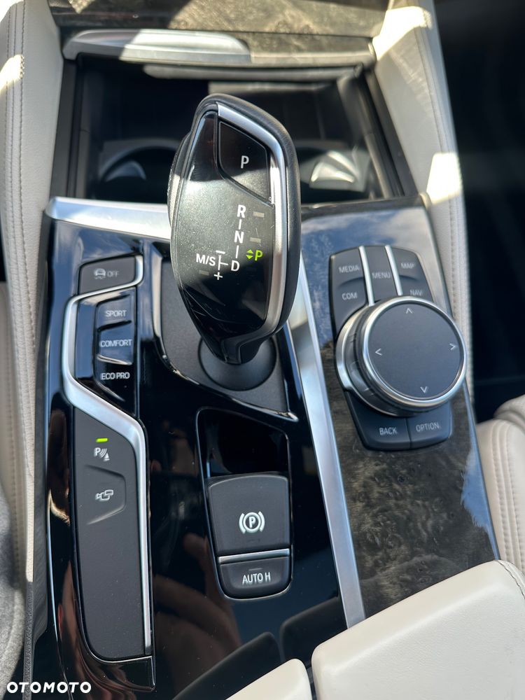 BMW Seria 5 540i xDrive M Sport sport - 23