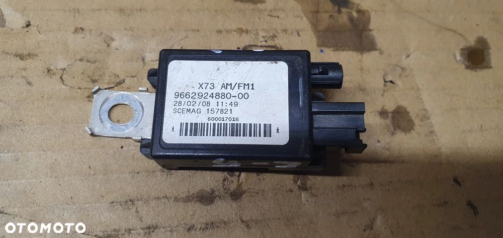 Wzmacniacz antenowy anteny moduł Citroen C5 III 9662924880 - 1
