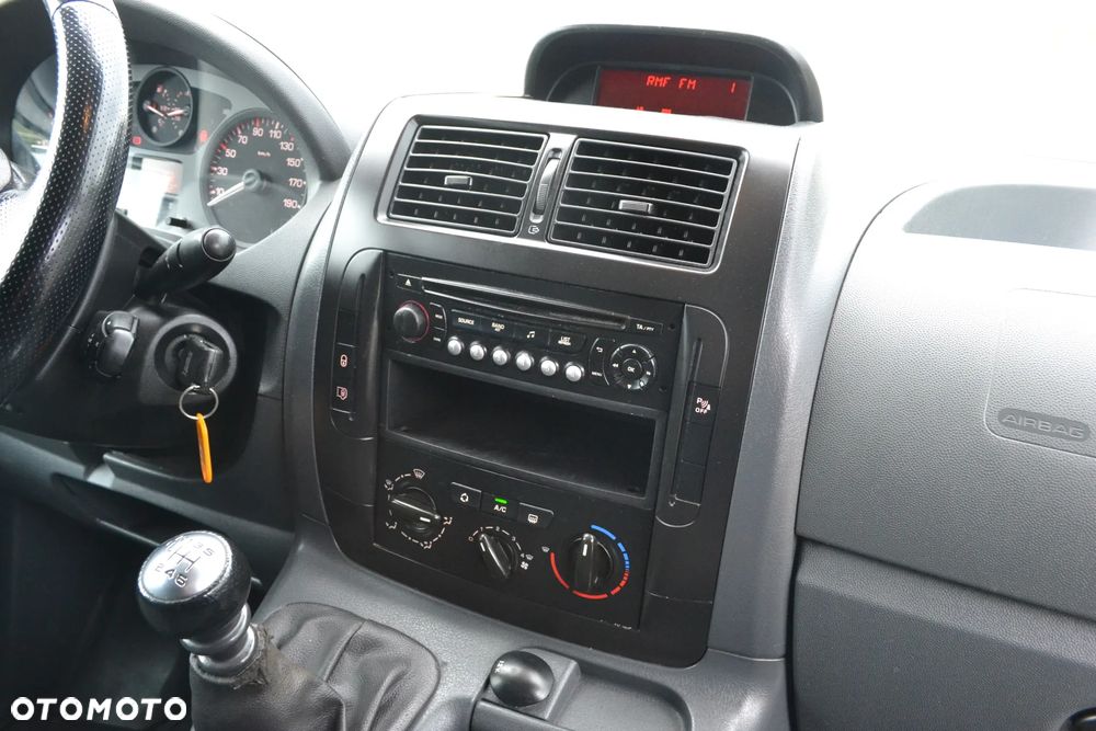 Peugeot Expert - 17