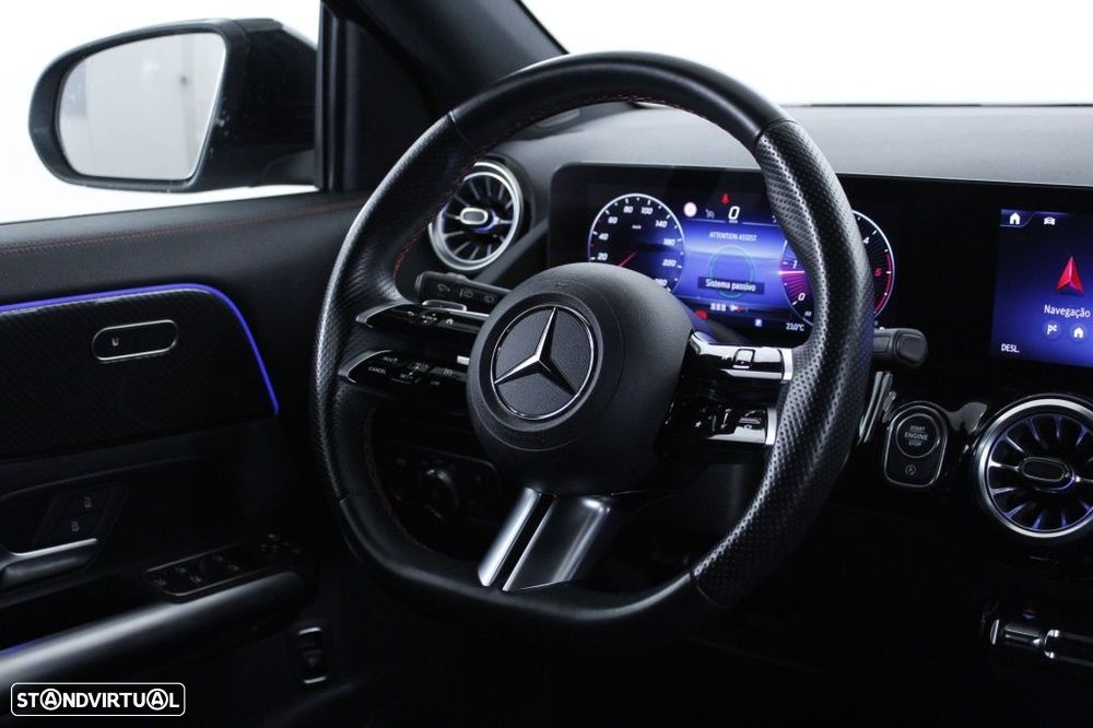 Mercedes-Benz GLA 180 d AMG Line - 17