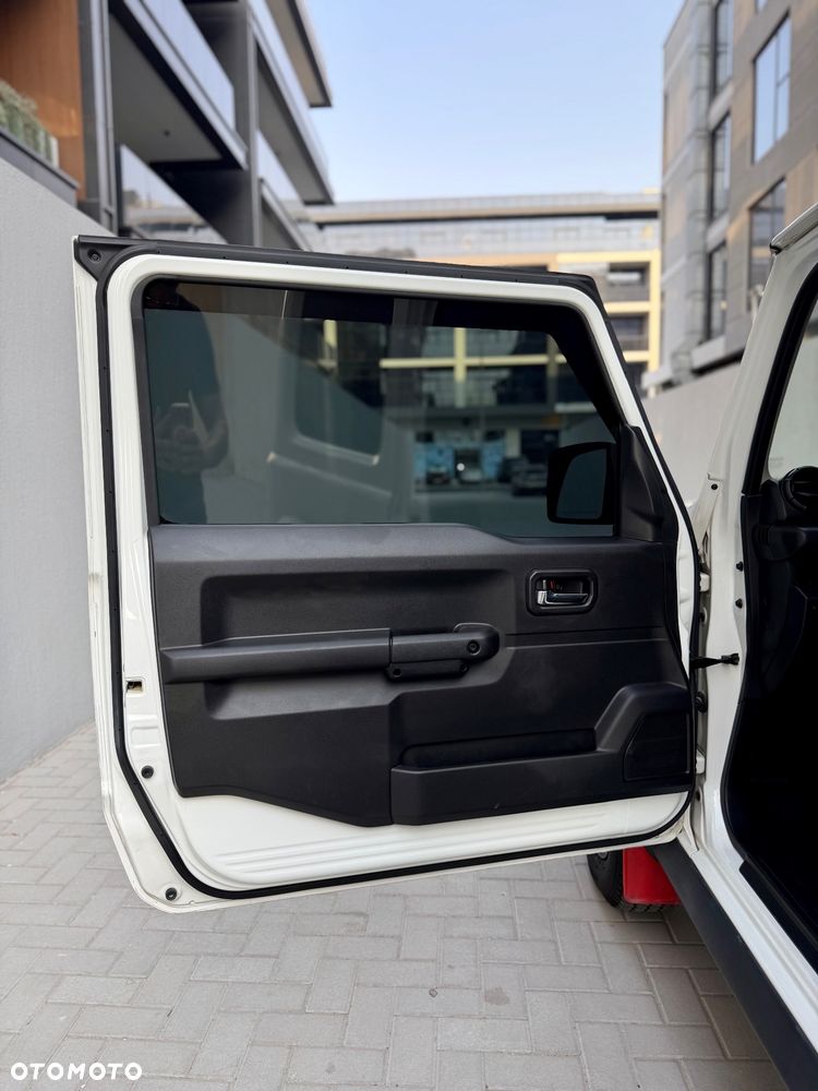 Suzuki Jimny - 25