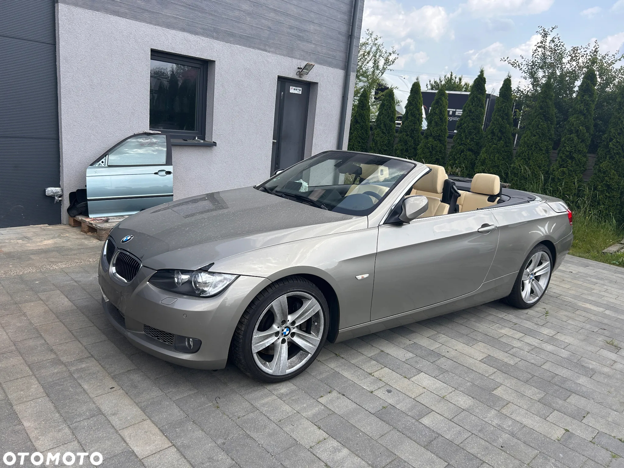 BMW Seria 3 335i Cabrio - 2