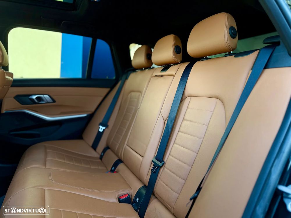 BMW 320 d Touring Pack M Auto - 16
