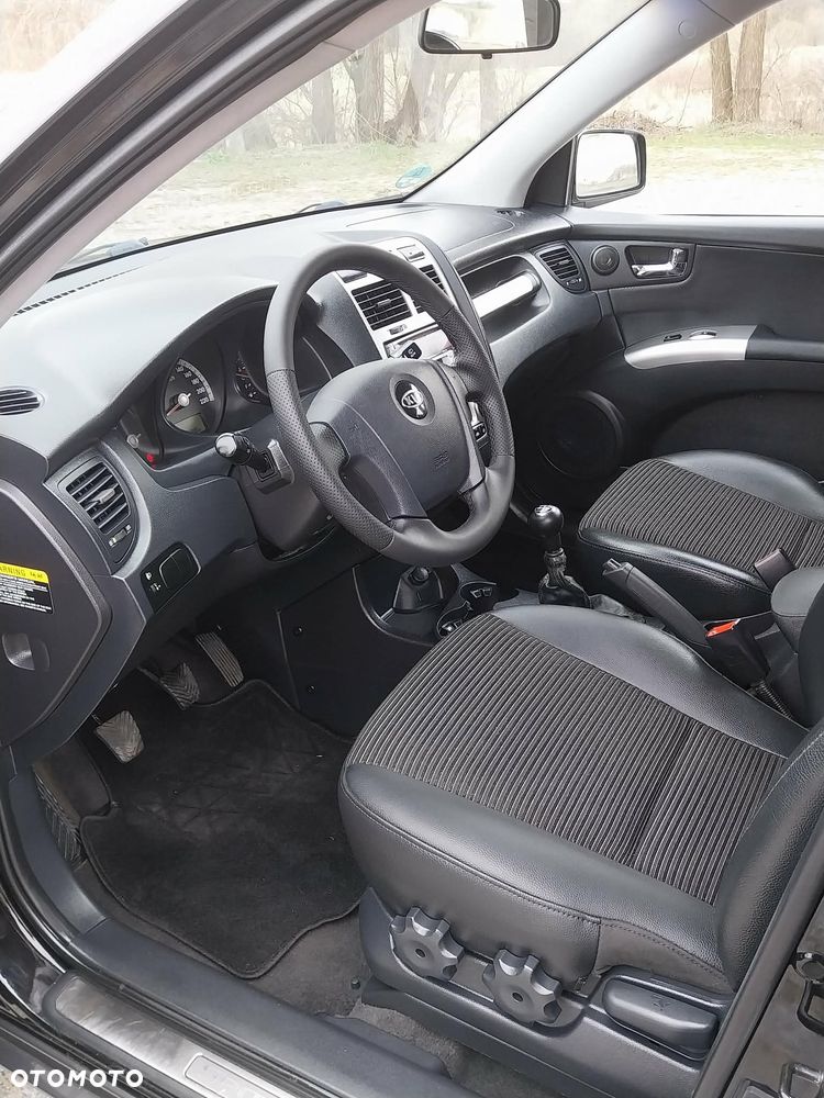 Kia Sportage 2.0 Expedition + - 25