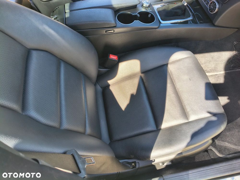 Mercedes-Benz Klasa C 350 4Matic (BlueEFFICIENCY) 7G-TRONIC Avantgarde - 21