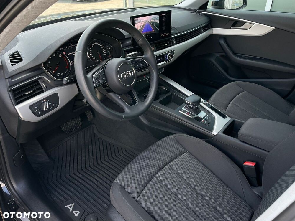 Audi A4 Limousine - 20