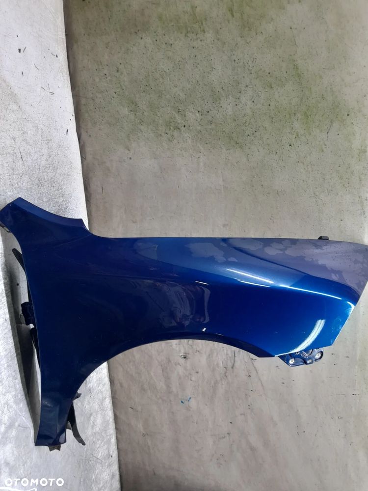 SKODA OCTAVIA II 2 BŁOTNIK PRZÓD PRZEDNI PRAWY 9463 NIEBIESKI - 3