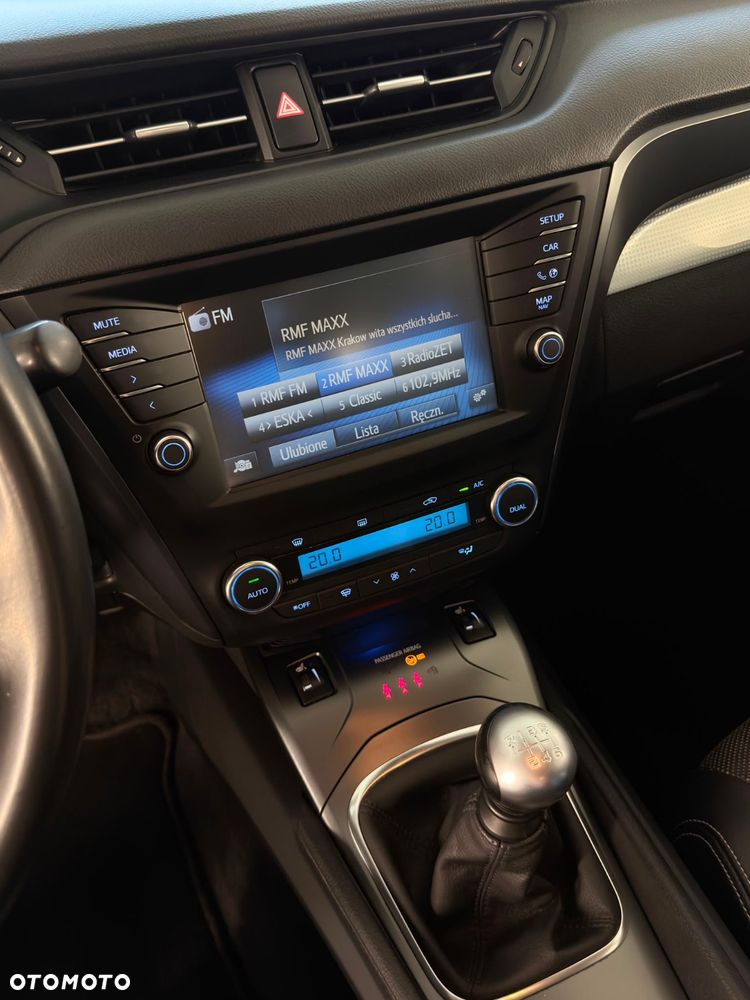 Toyota Avensis 2.0 D-4D Premium - 28