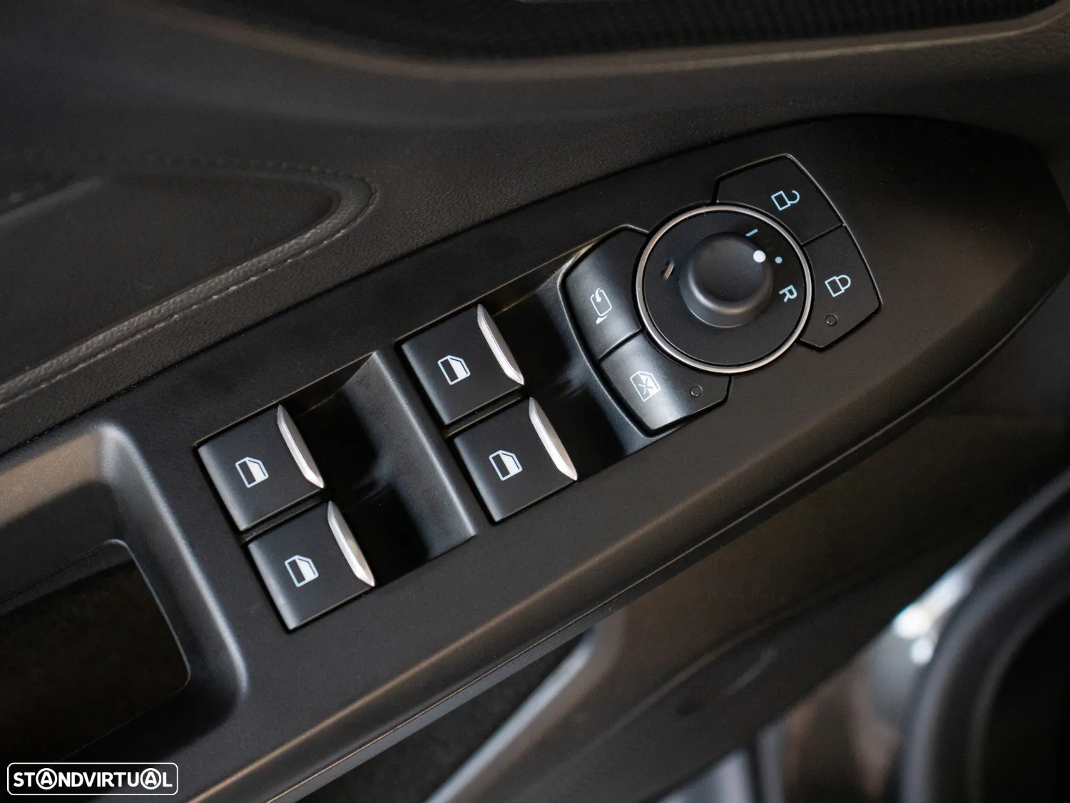 Ford Focus SW 1.0 EcoBoost MHEV ST-Line X Aut. - 30