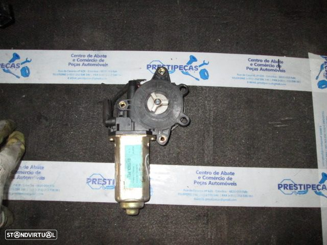 Motor Elevador Vidro 113136 VOLVO V40 2002 FD VOLVO V40 2002 1.9D 115CV 5P CINZA FD - 2