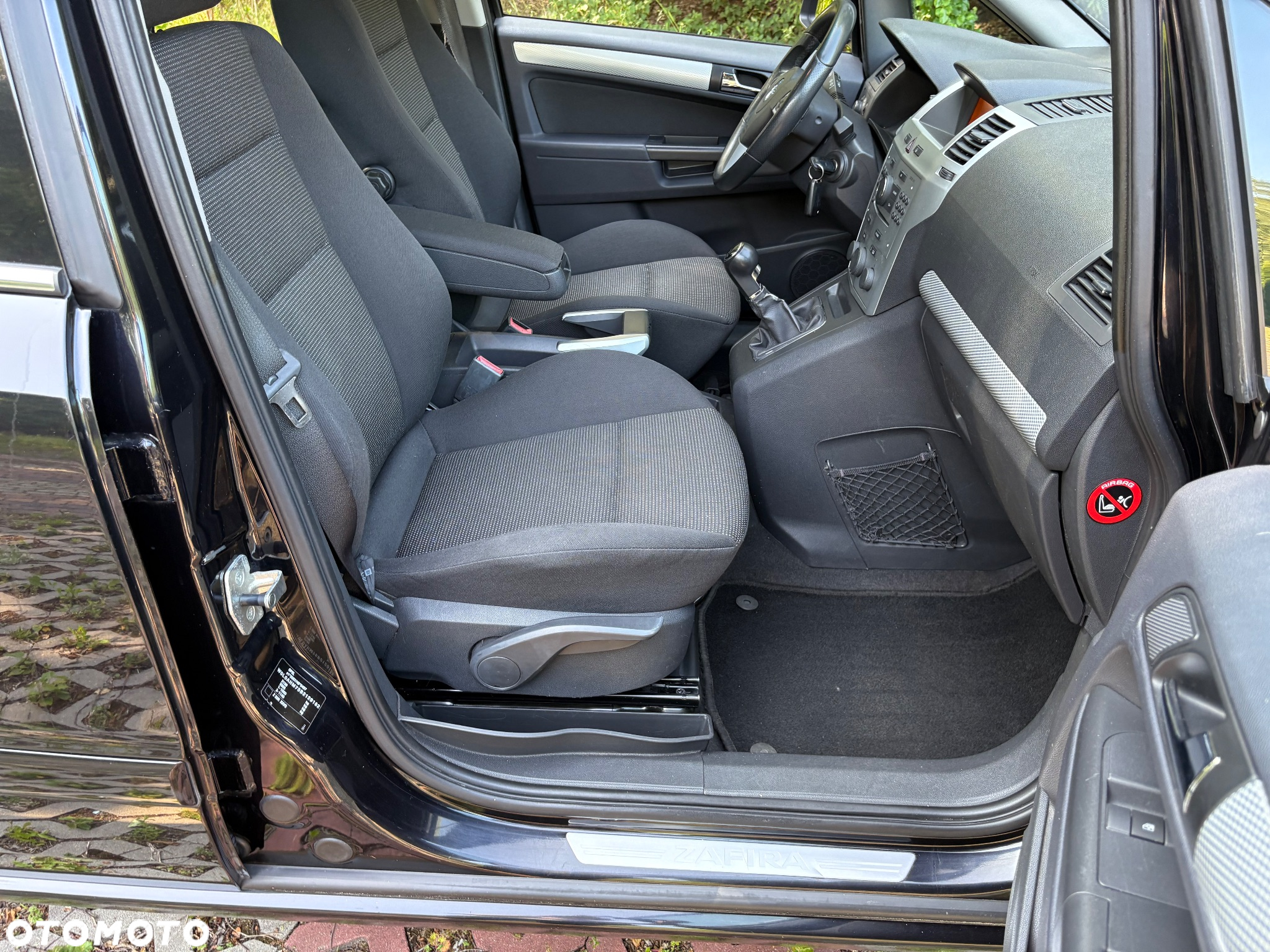 Opel Zafira 1.8 Design Edition - 12