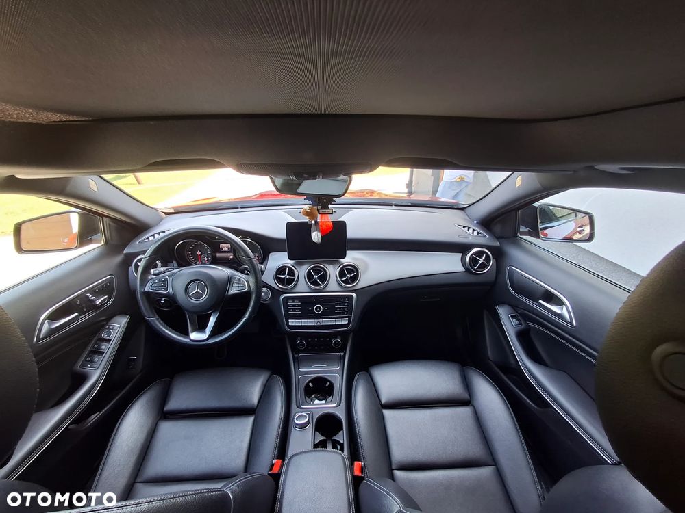 Mercedes-Benz GLA 250 4Matic 7G-DCT AMG Line - 7