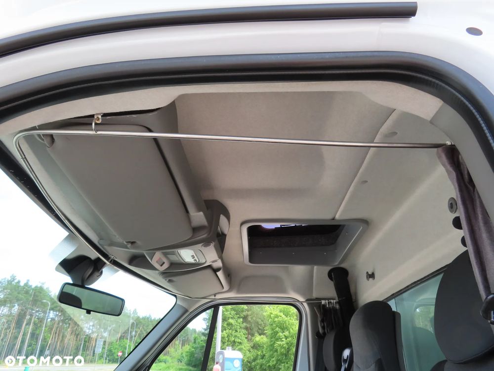Renault Master 2.3 dCi 163 Km WZMACNIANY Chłodnia -20*C + 30*C Z Izoterma 4.20 Cm 8 Euro Palet Zasilanie V230 Funkcja Grzania Kabina Sypialniana WEBASTO Stan Jak NOWY - 30