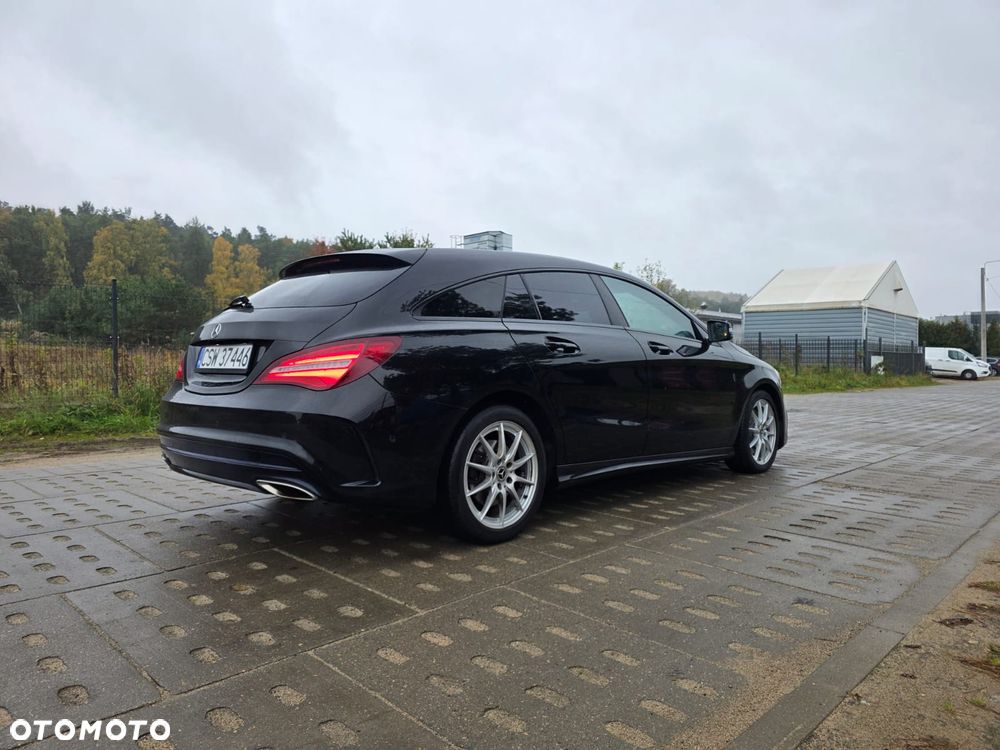 Mercedes-Benz CLA 220 4-Matic AMG Line - 8