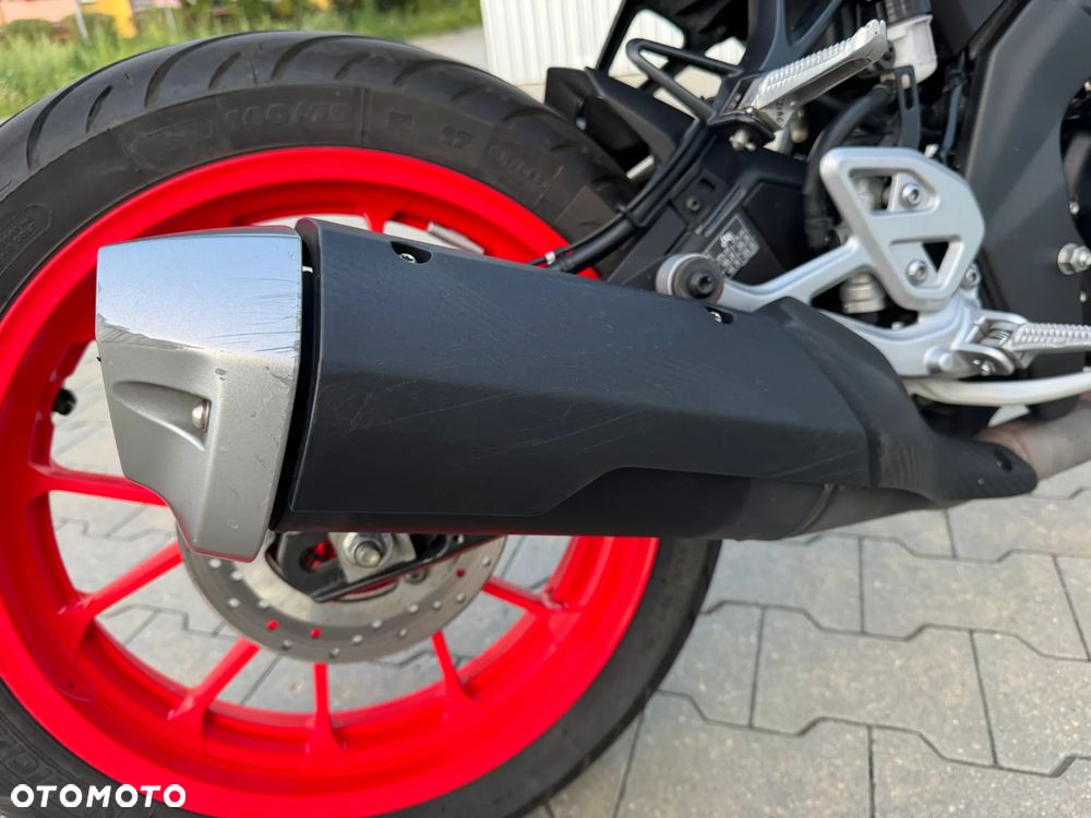 Yamaha MT - 7