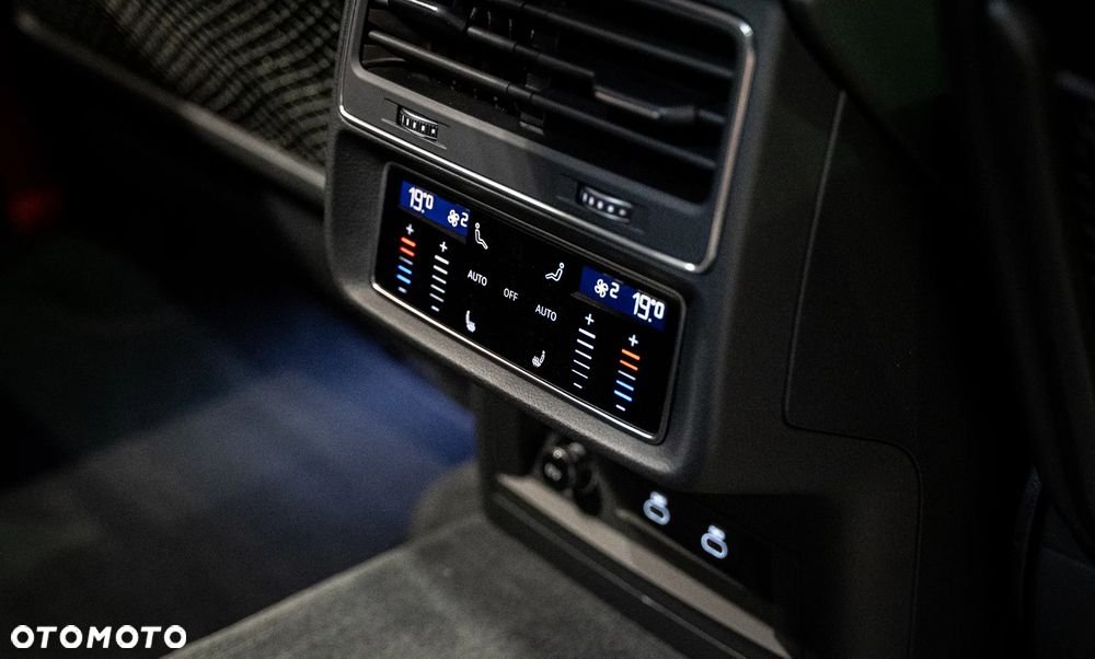 Audi SQ8 - 15
