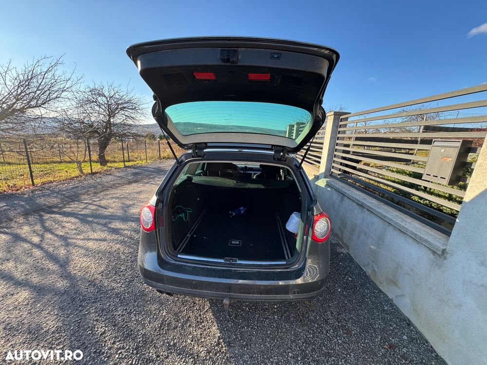 Volkswagen Passat Variant 2.0 TDI Sportline DPF - 10