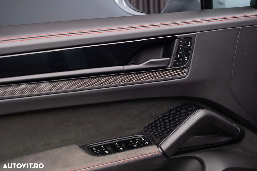 Porsche Cayenne Coupe - 29