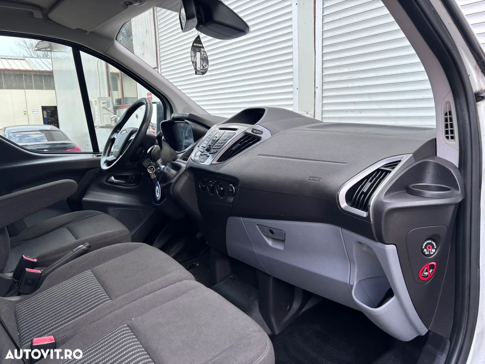 Ford Transit Custom - 24