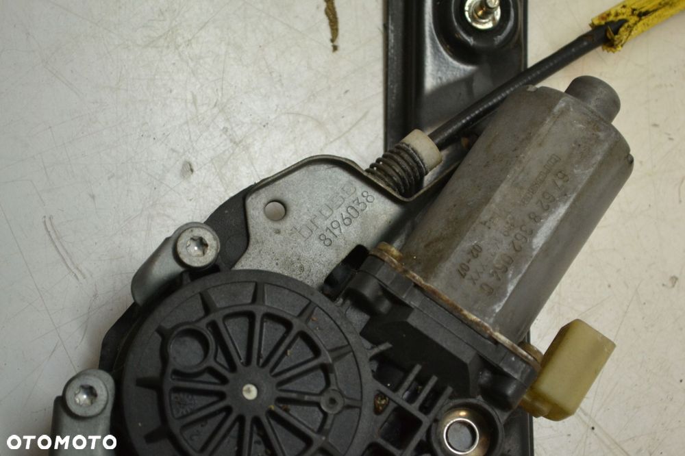 BMW E46 KOMBI LIFT PODNOŚNIK SZYBY PRAWY PRZÓD 8196038 - 5
