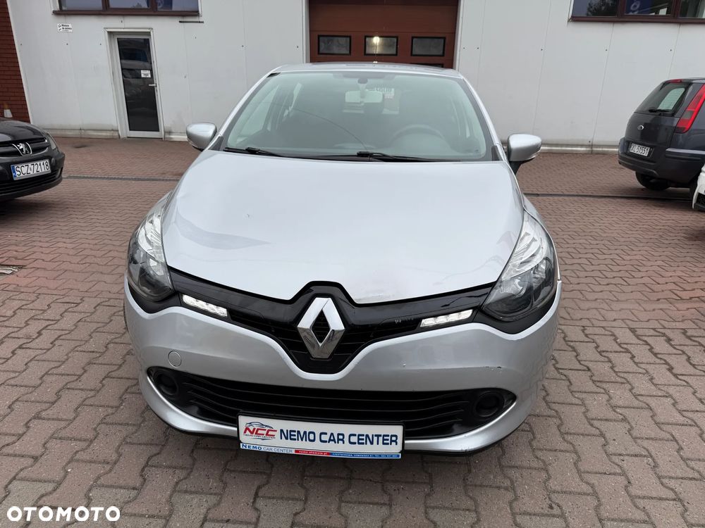 Renault Clio 1.2 16V 75 LIMITED - 4