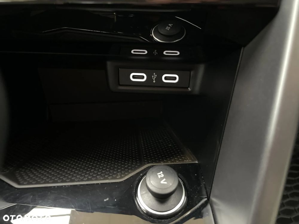 Volkswagen T-Roc 1.5 TSI Life DSG - 26