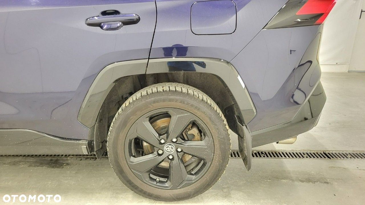 Toyota RAV4 - 9