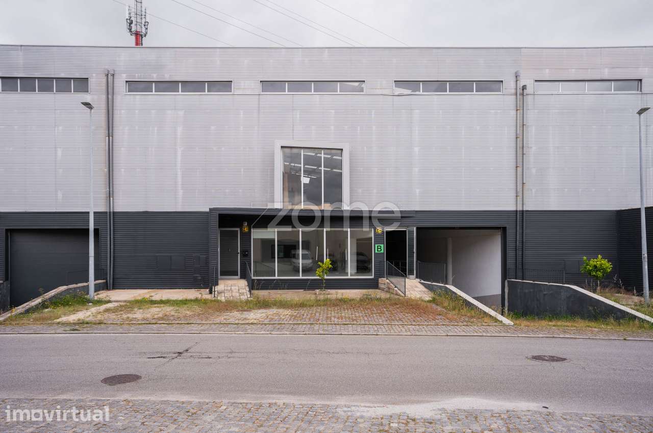 Pavilhão Industrial novo com 867 m² em Santo Tirso - B - Grande imagem: 3/28