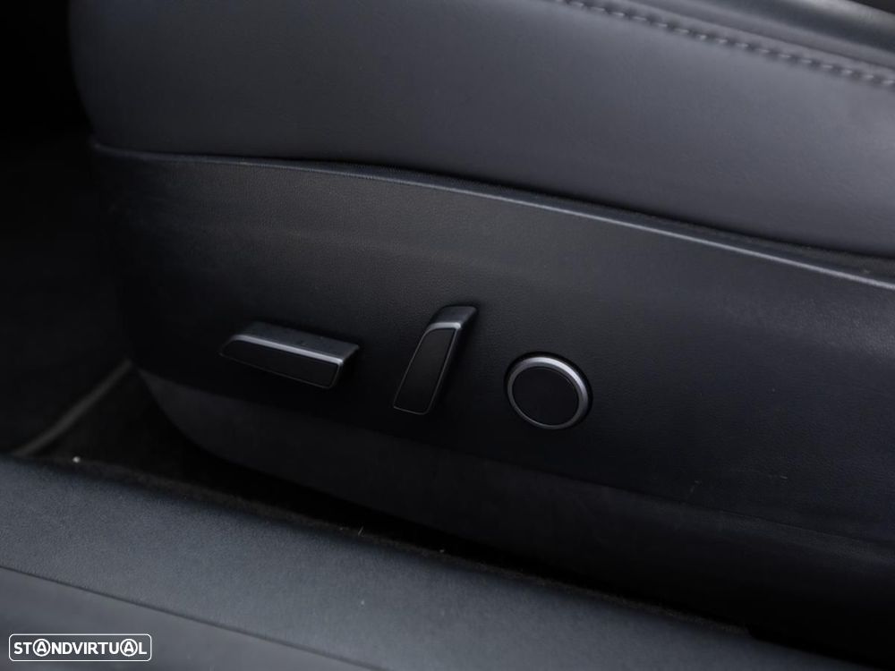 Tesla Model 3 Performance Dual Motor AWD - 18