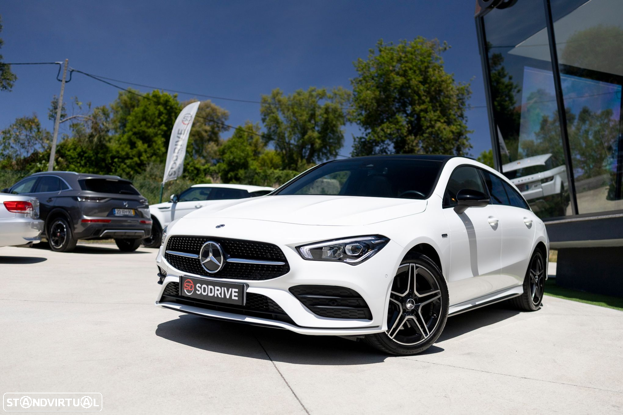 Mercedes-Benz CLA 250 e Shooting Brake AMG Line - 8