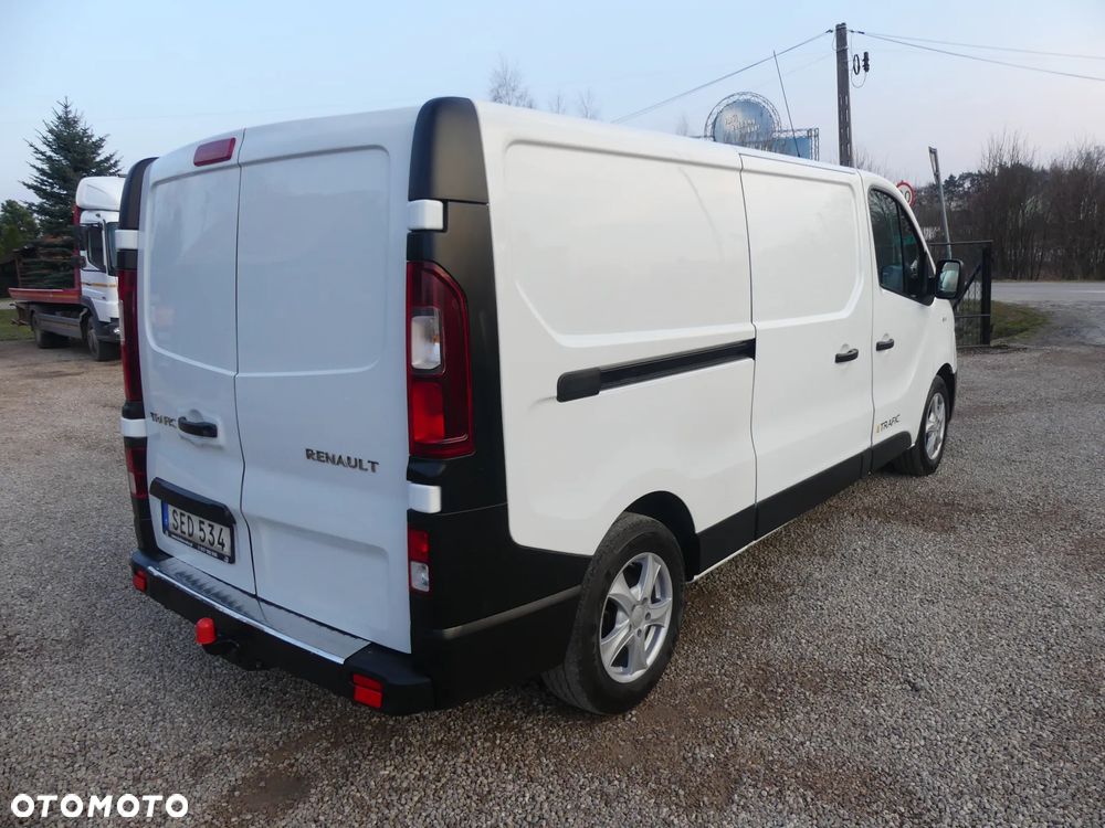Renault TRAFIC - 29