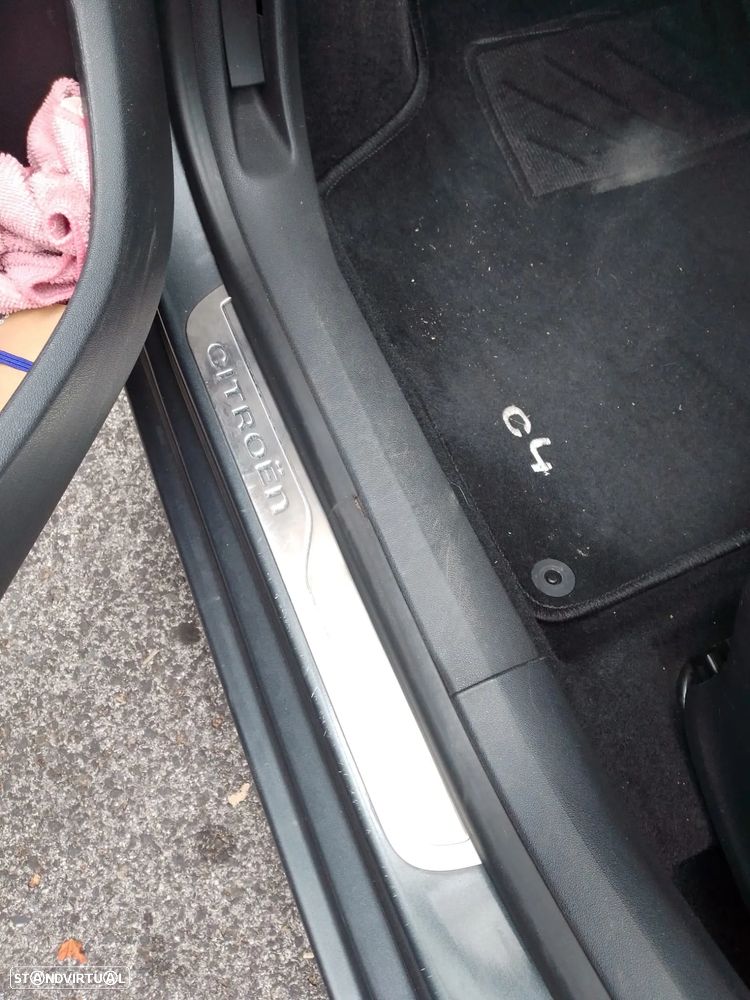 Citroën C4 1.6 e-HDi Exclusive CMP6 - 2