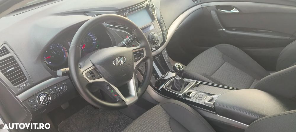 Hyundai i40 i40cw 1.7 CRDi blue Style - 8