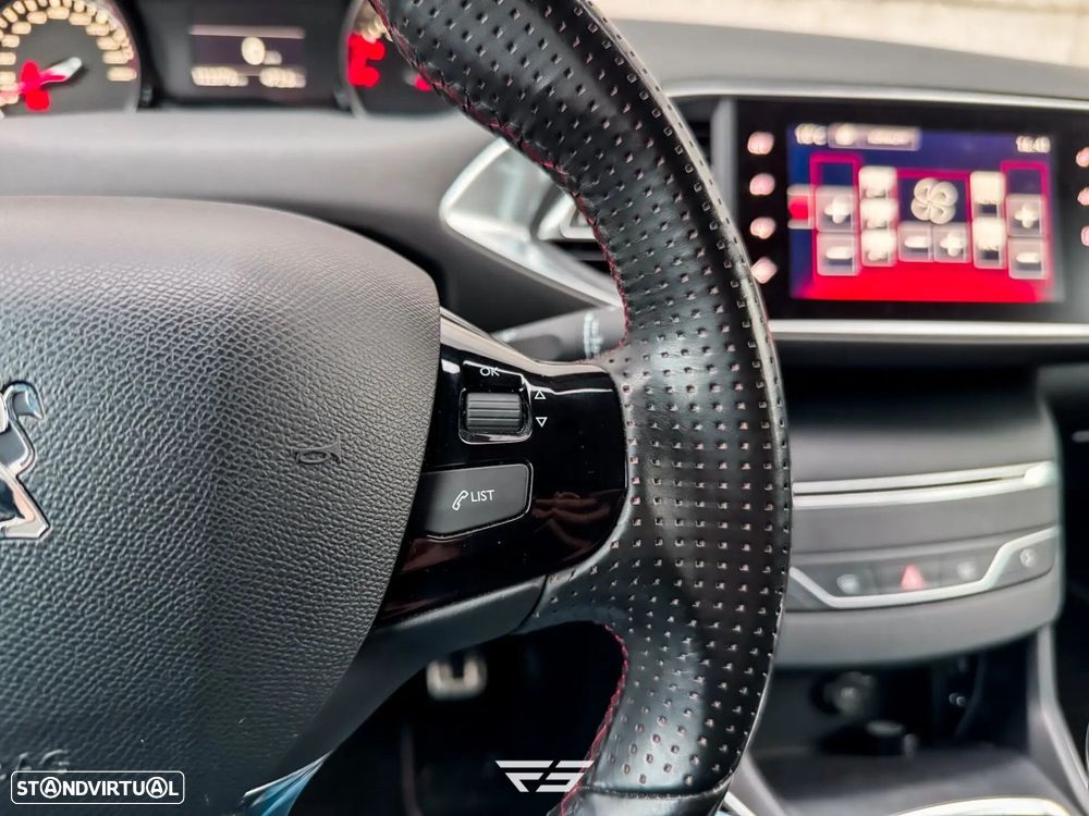 Peugeot 308 1.6 e-THP GTi - 28