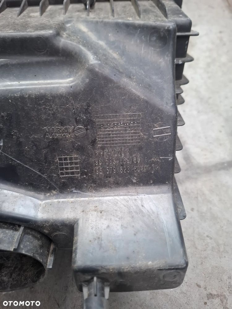 Obudowa filtra powietrza Peugeot 308 I 2.0 HDI 9657982380  9653388980 - 2