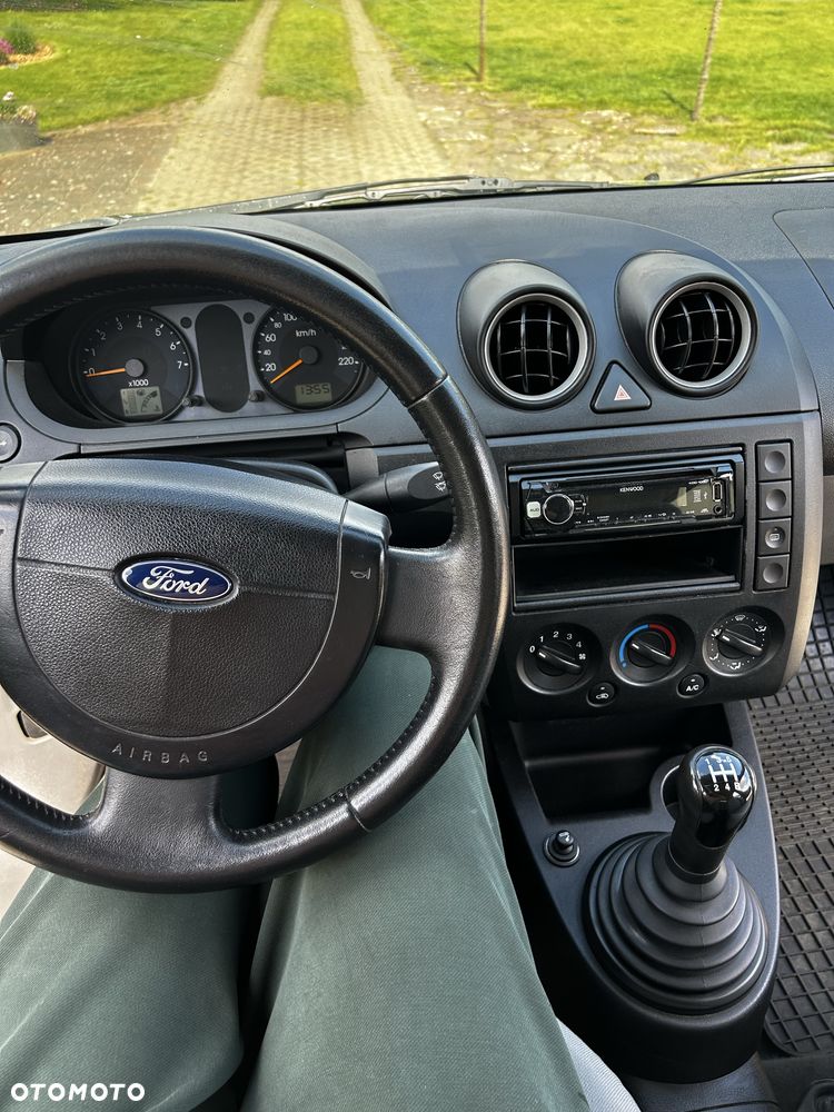 Ford Fiesta - 4